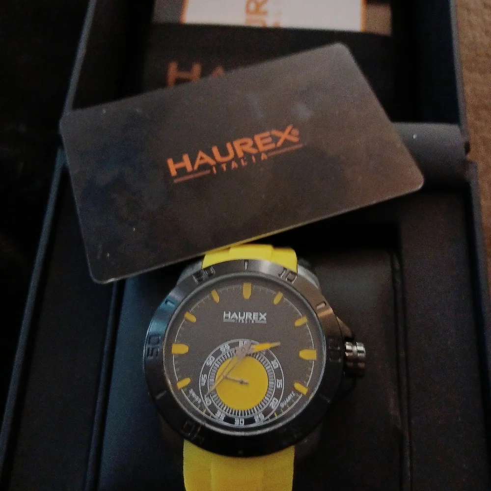 Italian made mens casual watch.   NEW  never worn - Picture 3 of 8